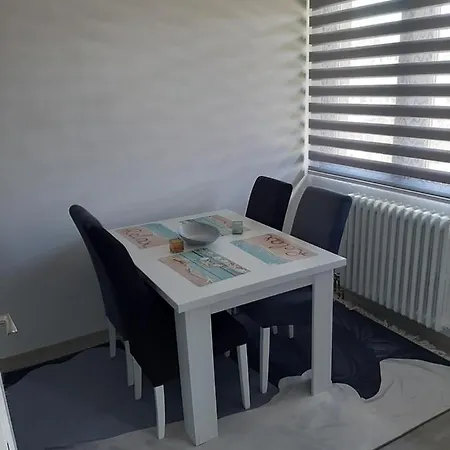 Great Adi Apartment